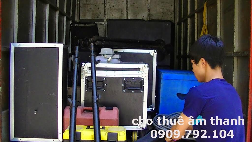 giá thuê âm thanh sân khấu sự kiện