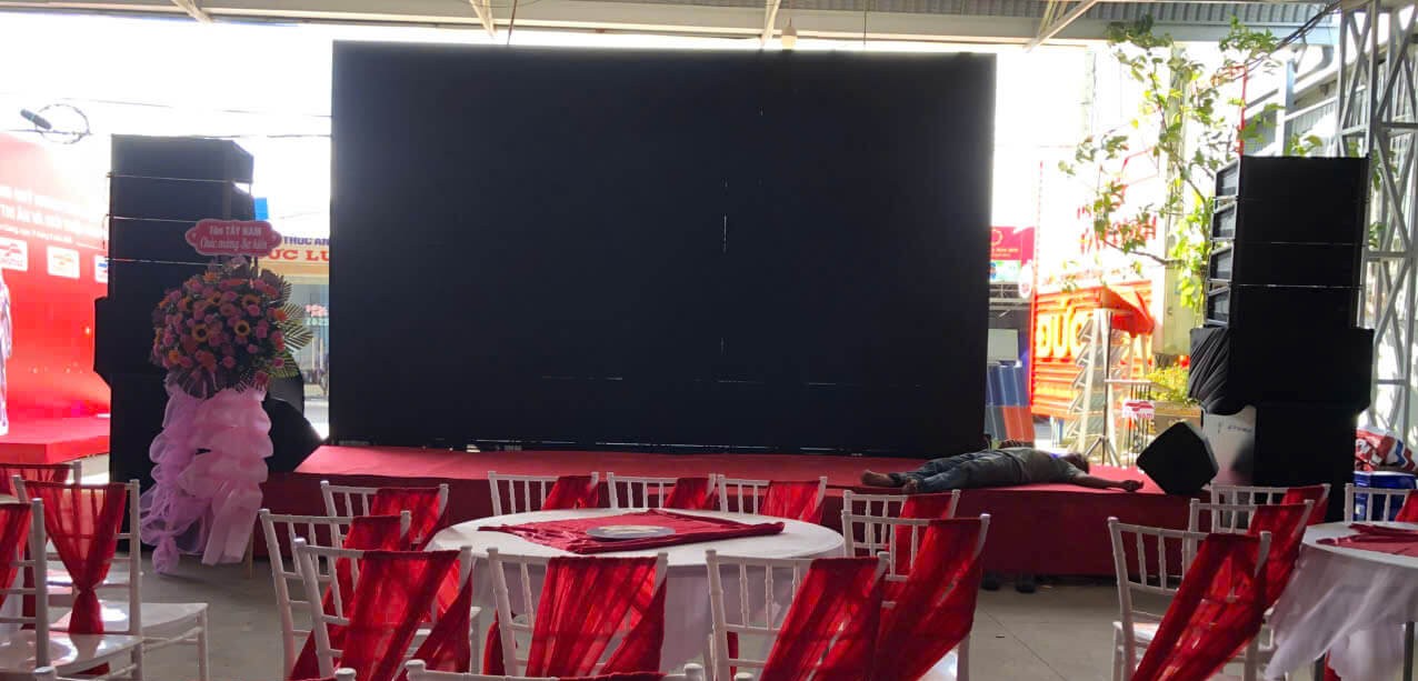 thuê màn hình led