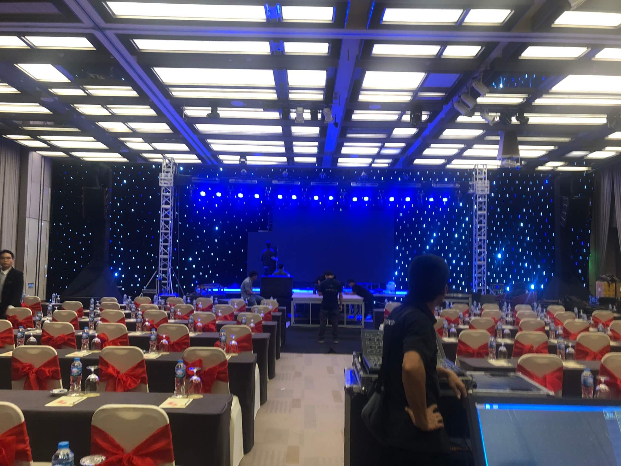 Cho thuê màn hình led tại tp.hcm, thực hiện tại khachcs sạn 5 sao.