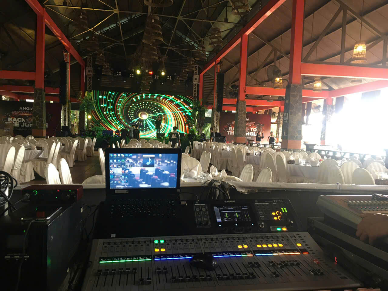 Cho thuê âm thanh, ánh sáng, màn hình LED tại TP.HCM