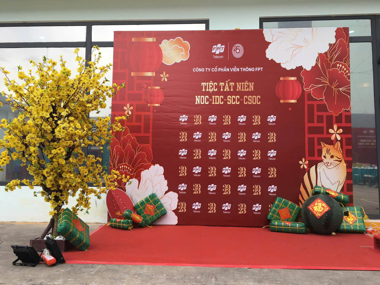 Cho thuê âm thanh ánh sáng tất niên