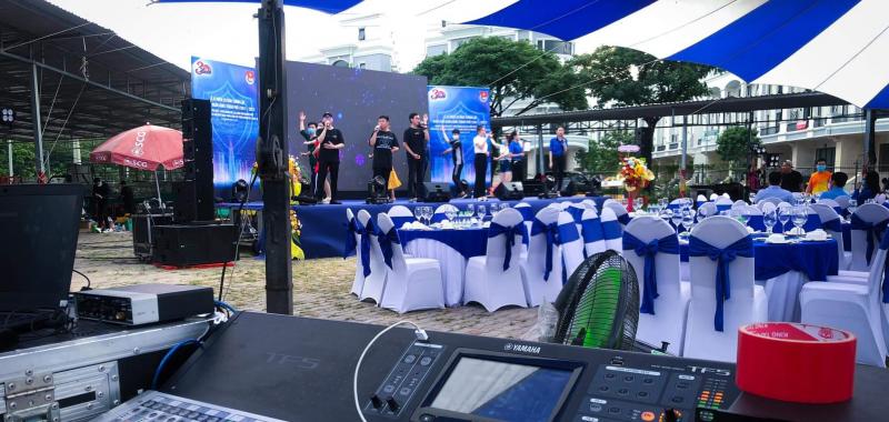 Cho thuê thiết bị sự kiện tổ chức tiệc tất niên – Giải pháp trọn gói cuối năm chuyên nghiệp