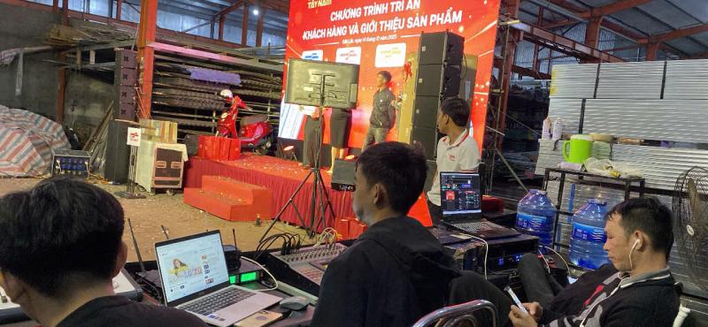 Cho Thuê Màn Hình LED Sự Kiện Siêu Sáng Giá Rẻ – Outdoor 650k/m², Indoor 600k/m², Kỹ Thuật Trực Suốt Chương Trình