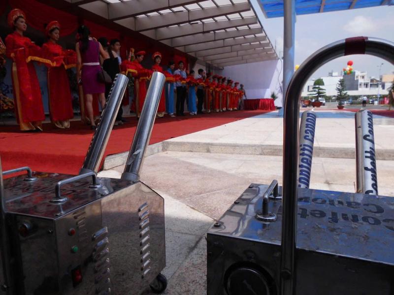 cho thuê máy bắn kim tuyến